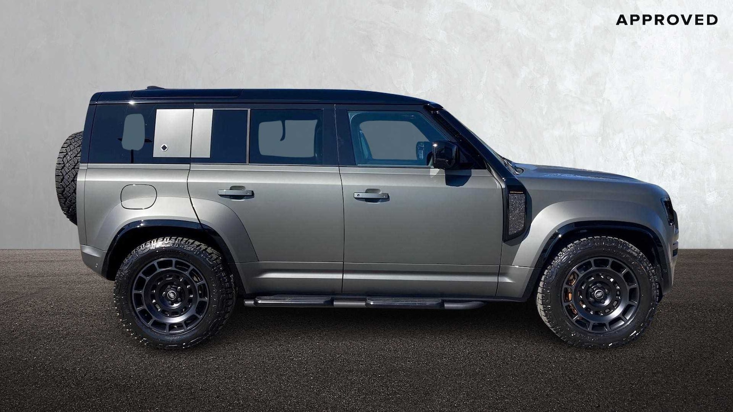 Used Land Rover Defender 2025 for sale - 76460123: Photo 5