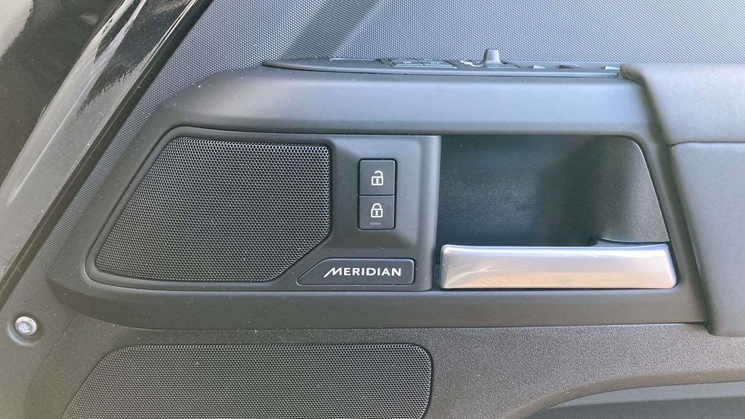 Used Land Rover Defender 2025 for sale - 77842313: Photo 25