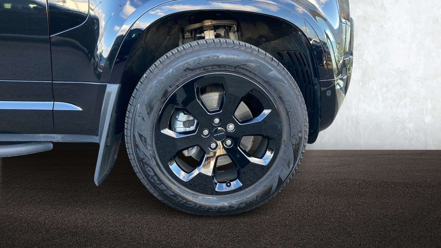 Used Land Rover Defender 2025 for sale - 77842313: Photo 8