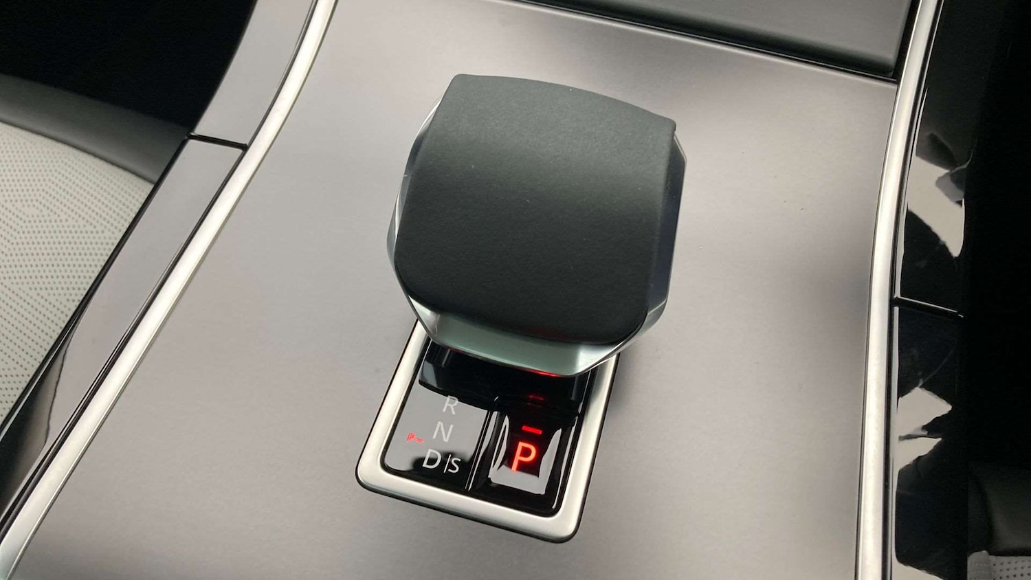 Used Land Rover Range Rover Evoque 2024 for sale - 76460540: Photo 13