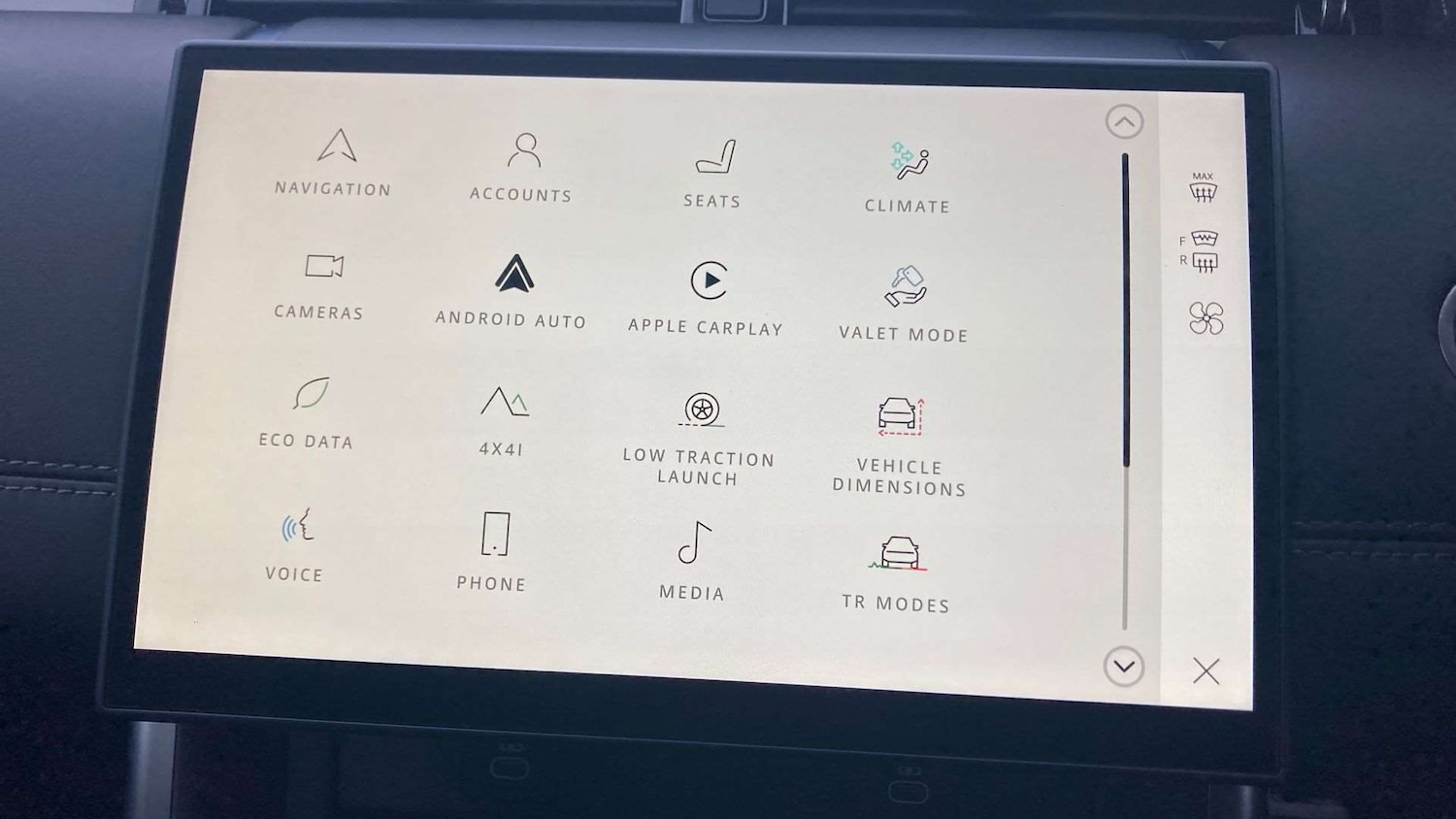 Used Land Rover Discovery Sport 2024 for sale - 76718161: Photo 31