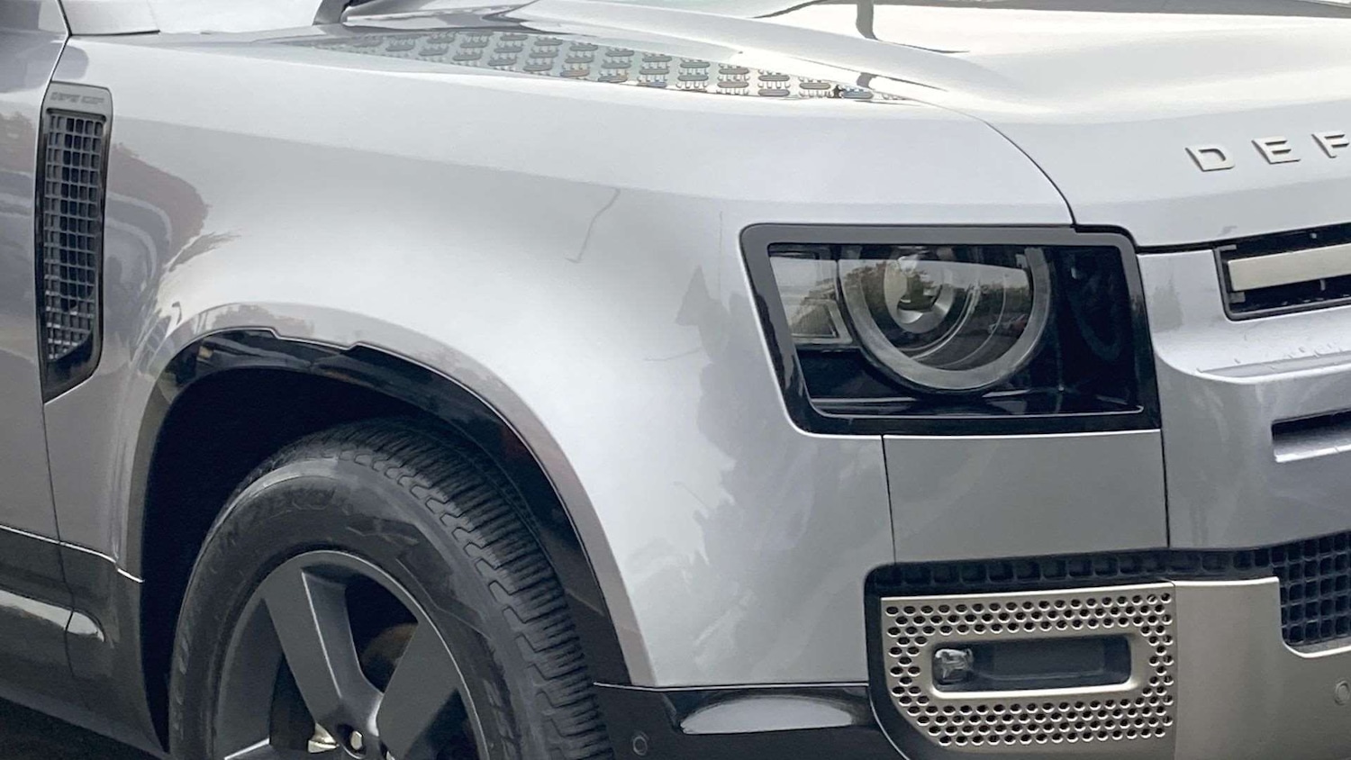 Used Land Rover Defender 2024 for sale - 76460158: Photo 17