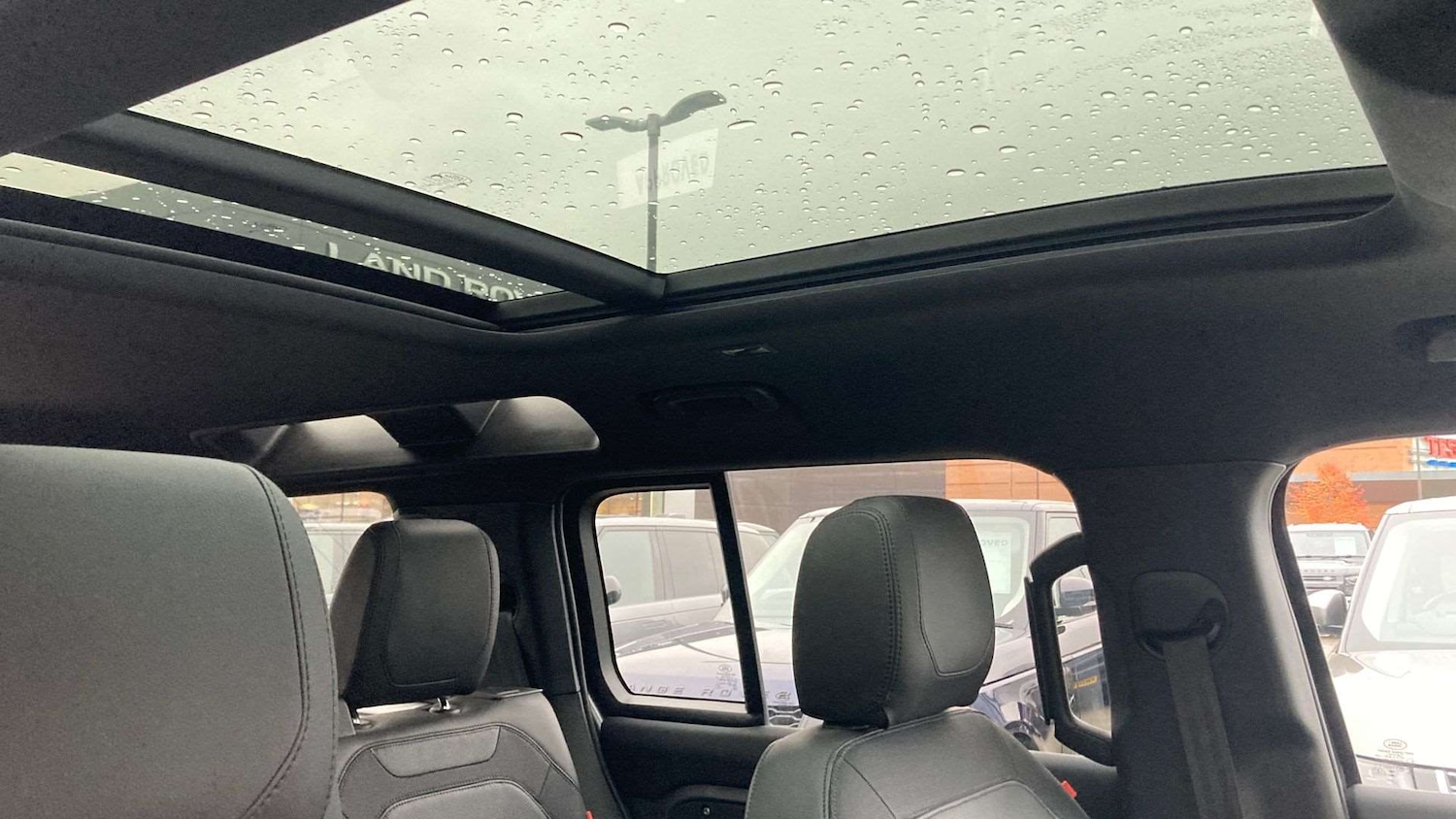 Used Land Rover Defender 2024 for sale - 76460158: Photo 21