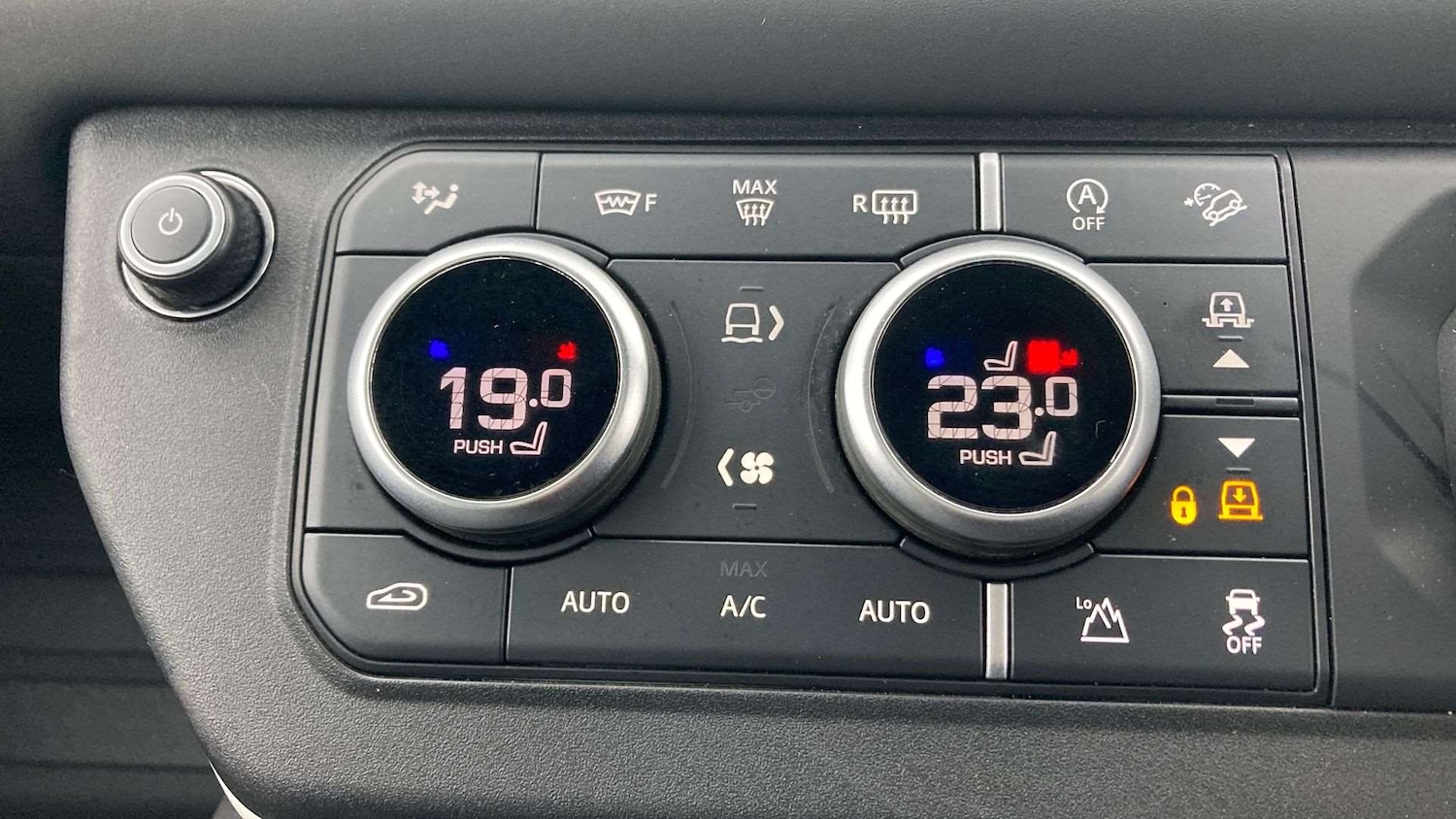 Used Land Rover Defender 2024 for sale - 76460158: Photo 28