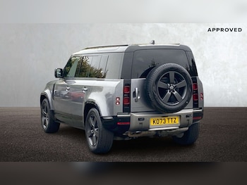 Used Land Rover Defender 2024 for sale - 76460158: Photo