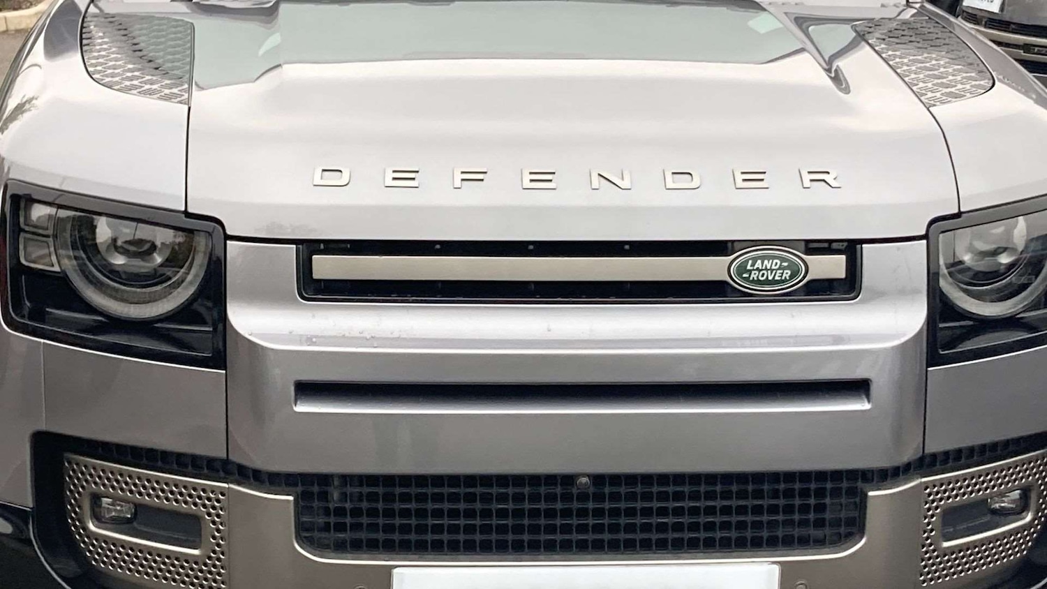 Used Land Rover Defender 2024 for sale - 76460158: Photo 31