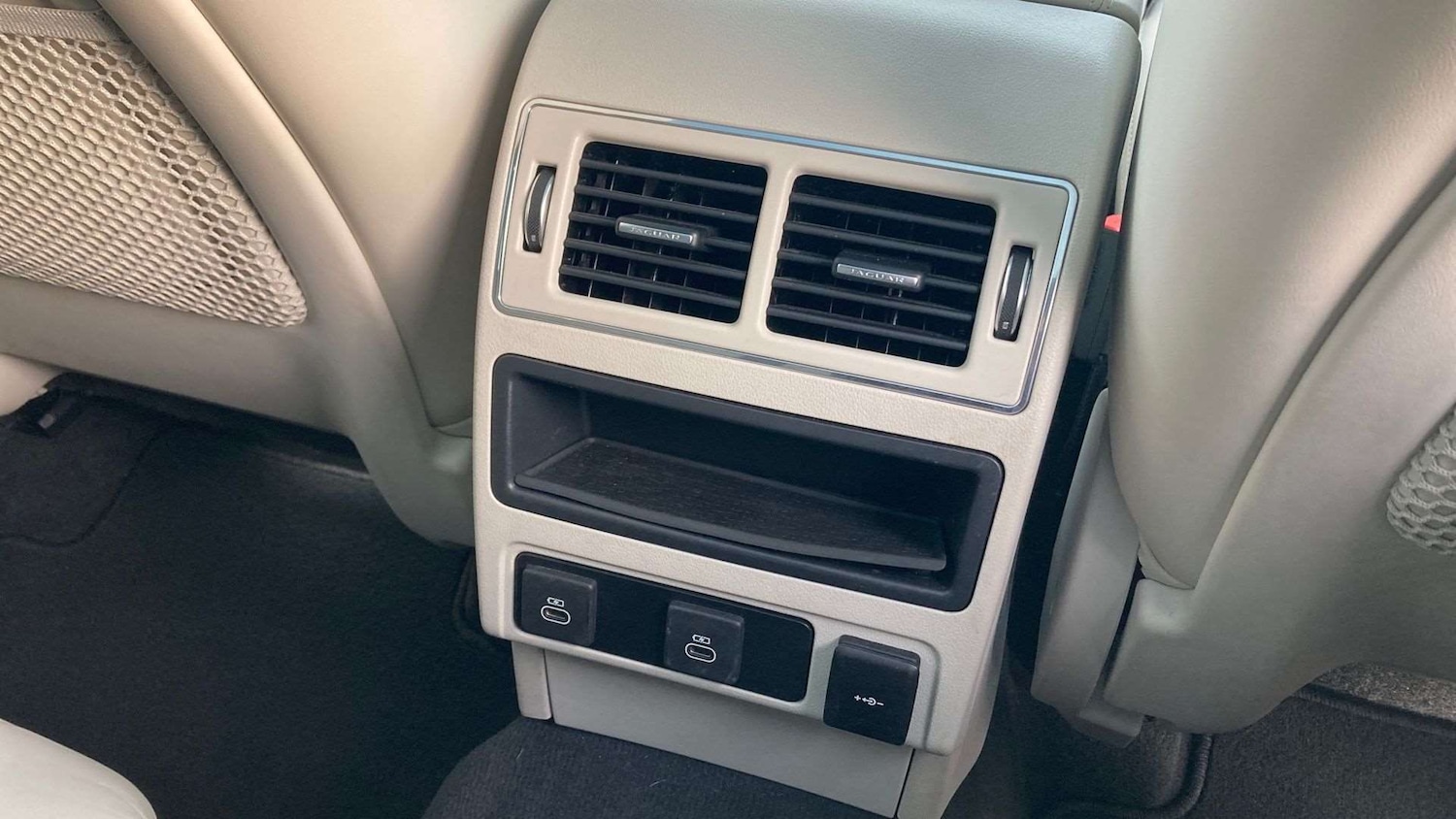 Used Jaguar F-Pace 2024 for sale - 76943470: Photo 18