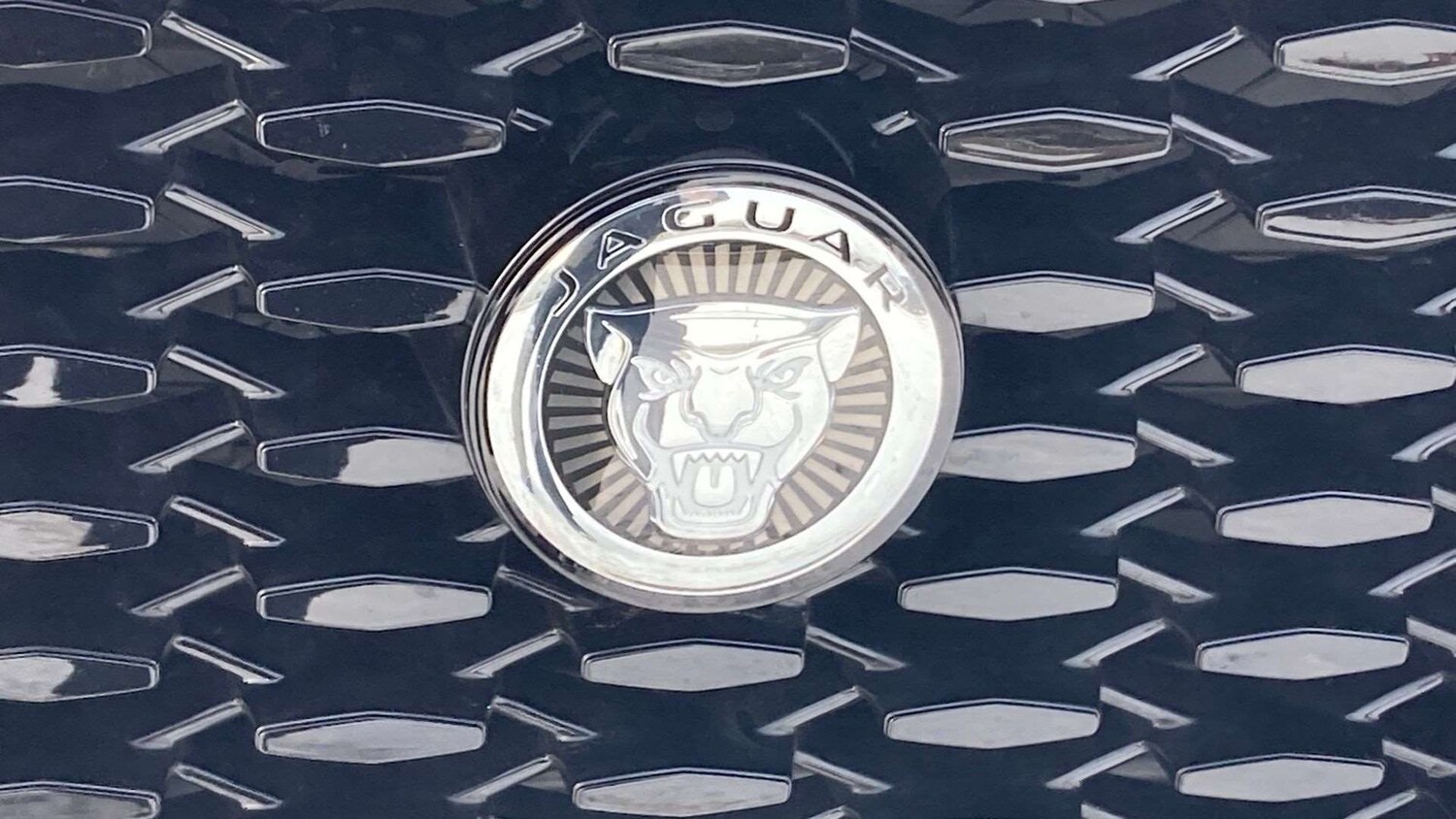 Used Jaguar F-Pace 2024 for sale - 76943470: Photo 28