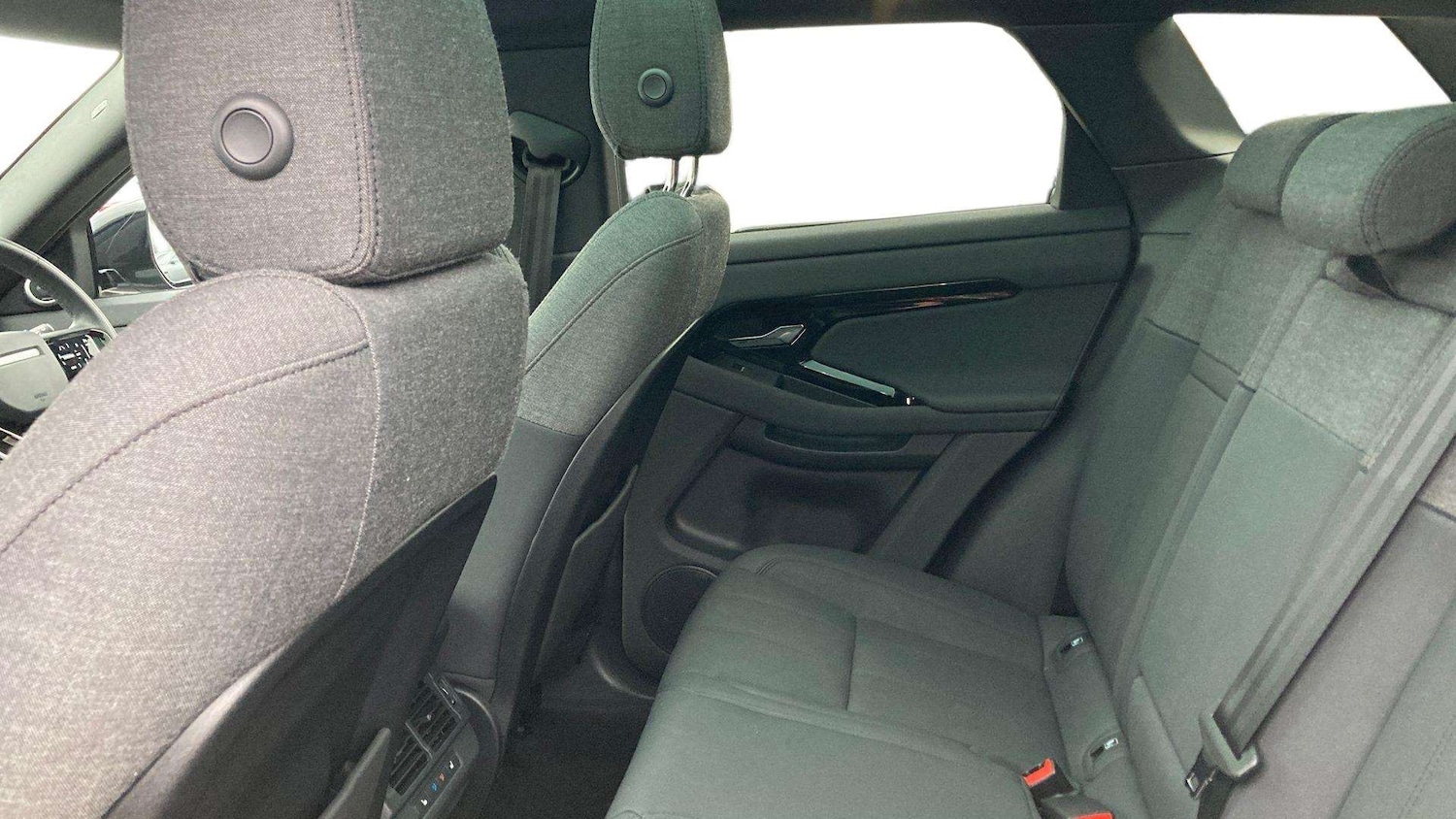 Used Land Rover Range Rover Evoque 2024 for sale - 76943487: Photo 4