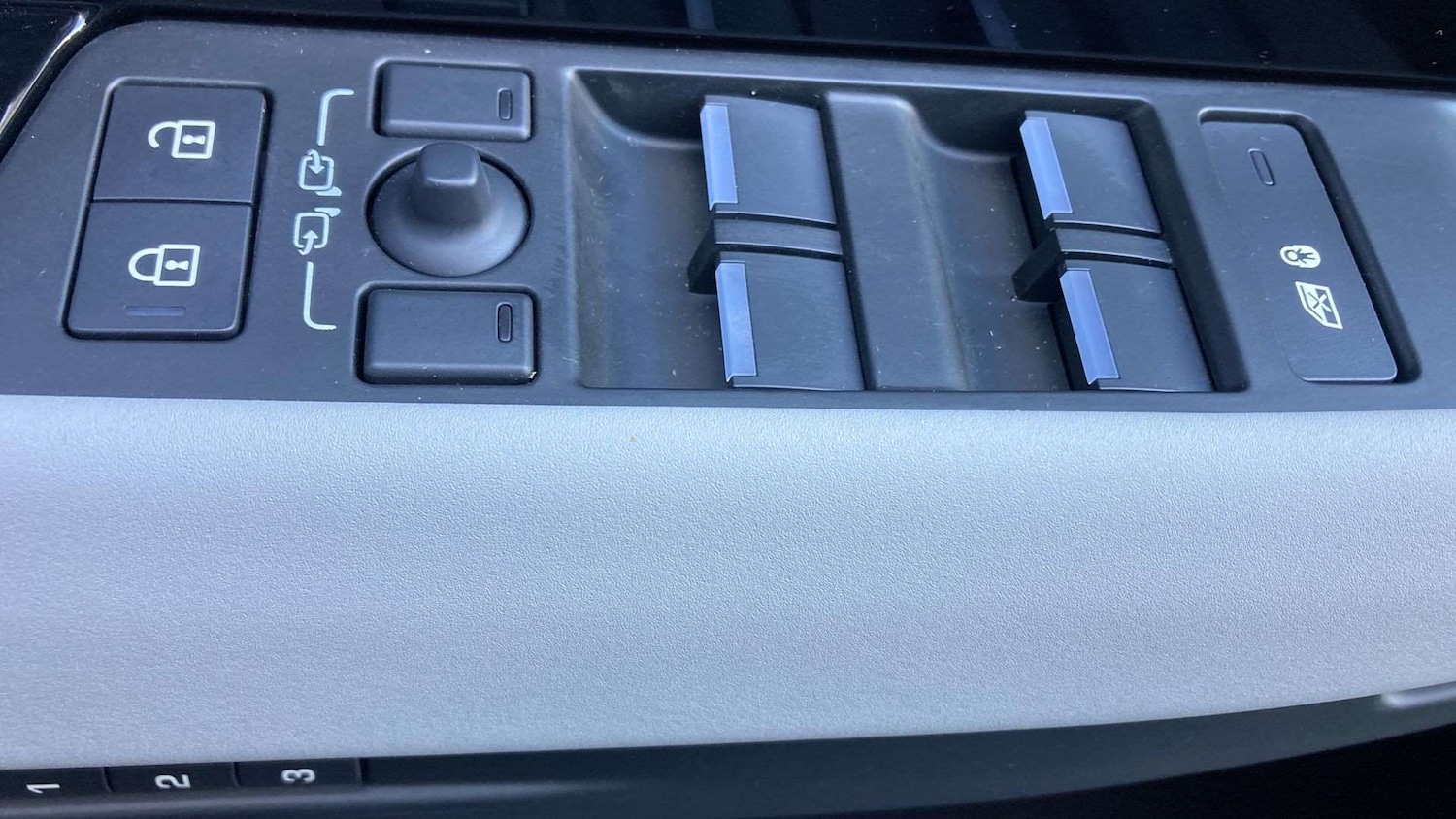 Used Land Rover Range Rover Evoque 2025 for sale - 76636676: Photo 23