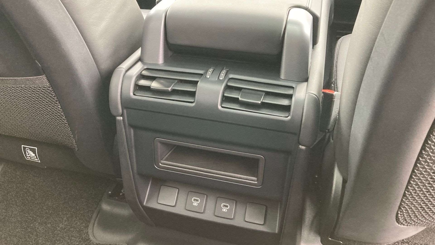 Used Land Rover Defender 2024 for sale - 76746084: Photo 18