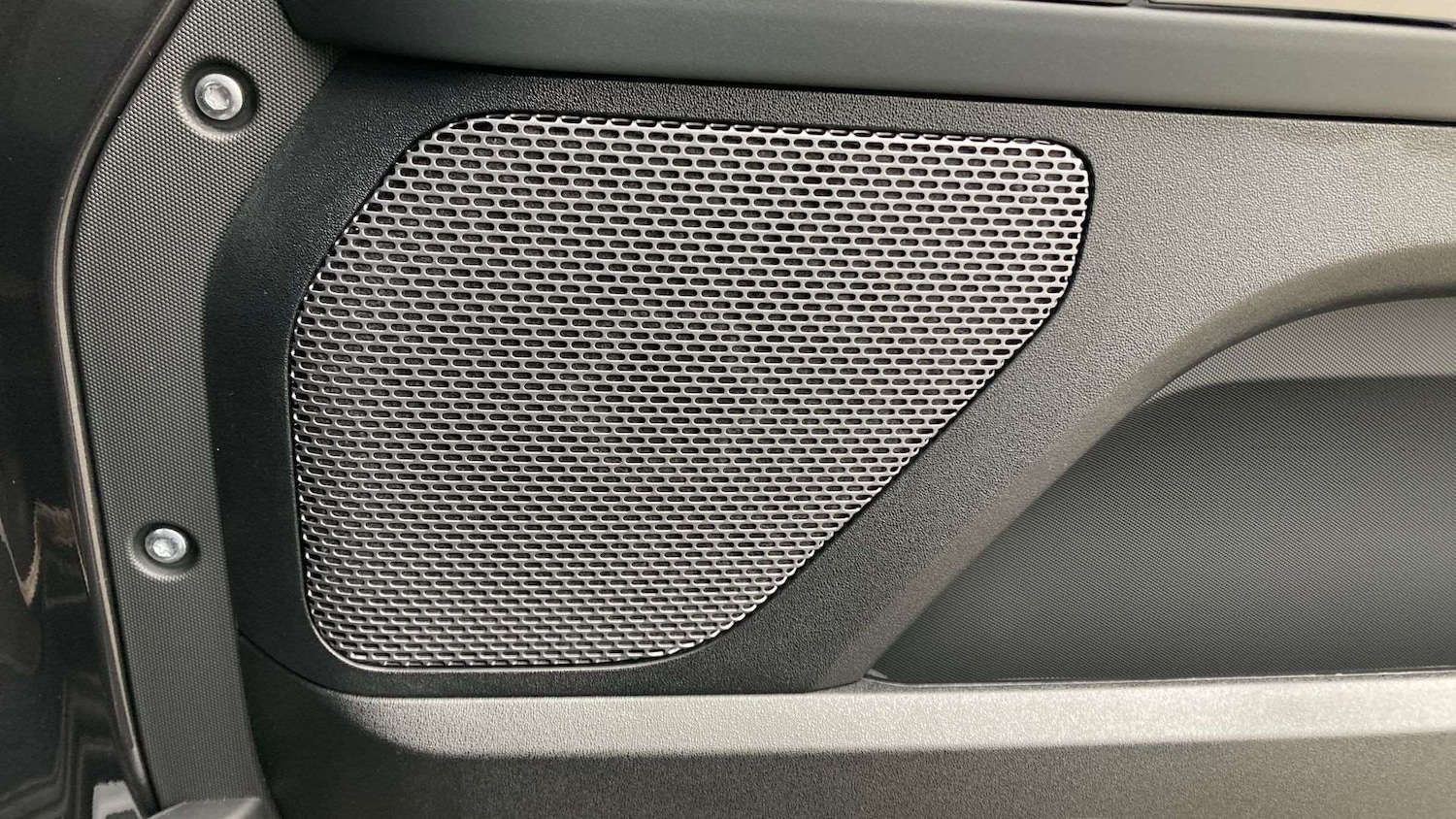 Used Land Rover Defender 2024 for sale - 76746084: Photo 24