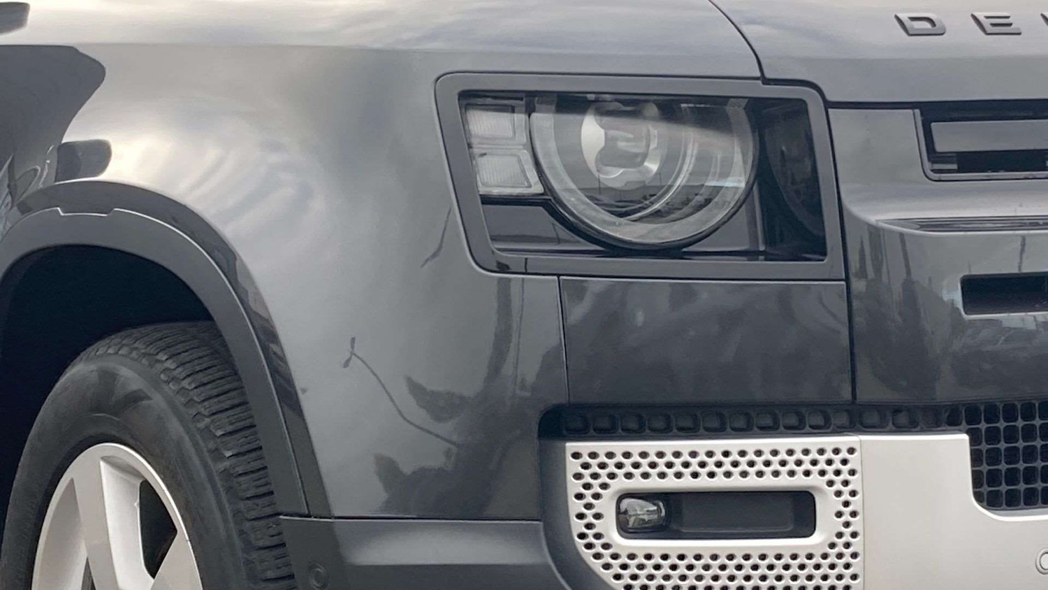 Used Land Rover Defender 2022 for sale - 76460020: Photo 17