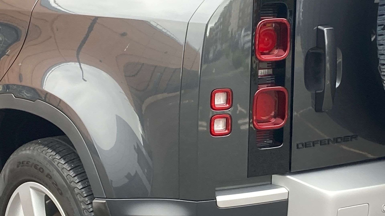 Used Land Rover Defender 2022 for sale - 76460020: Photo 19