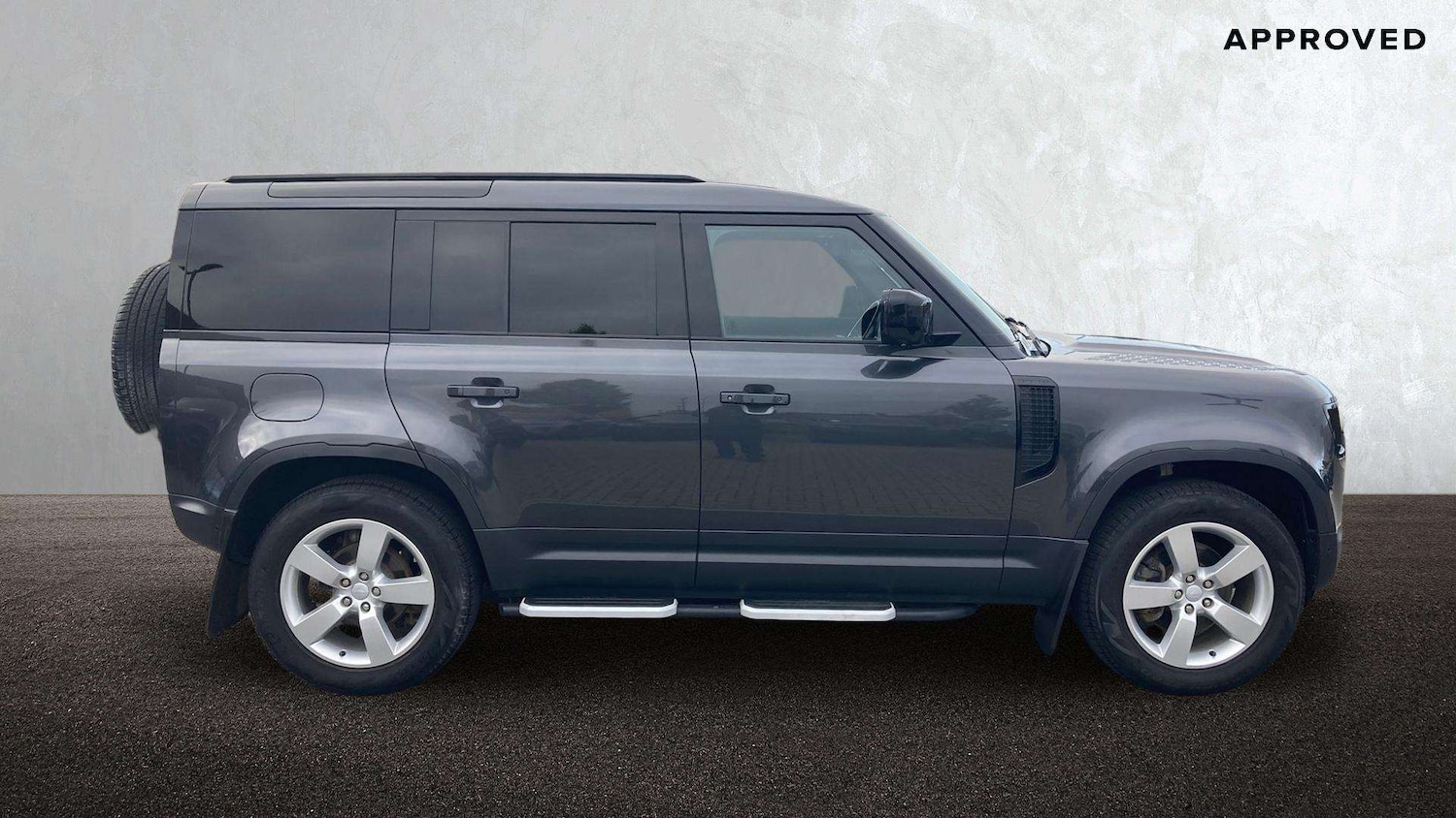 Used Land Rover Defender 2022 for sale - 76460020: Photo 5