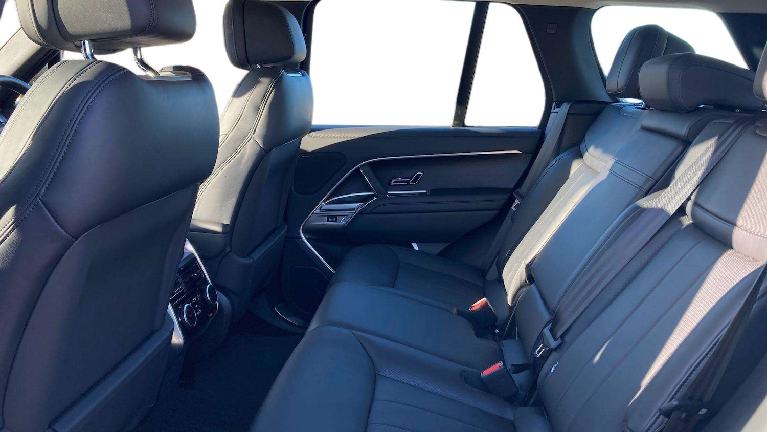 Used Land Rover Range Rover 2023 for sale - 76692068: Photo 4