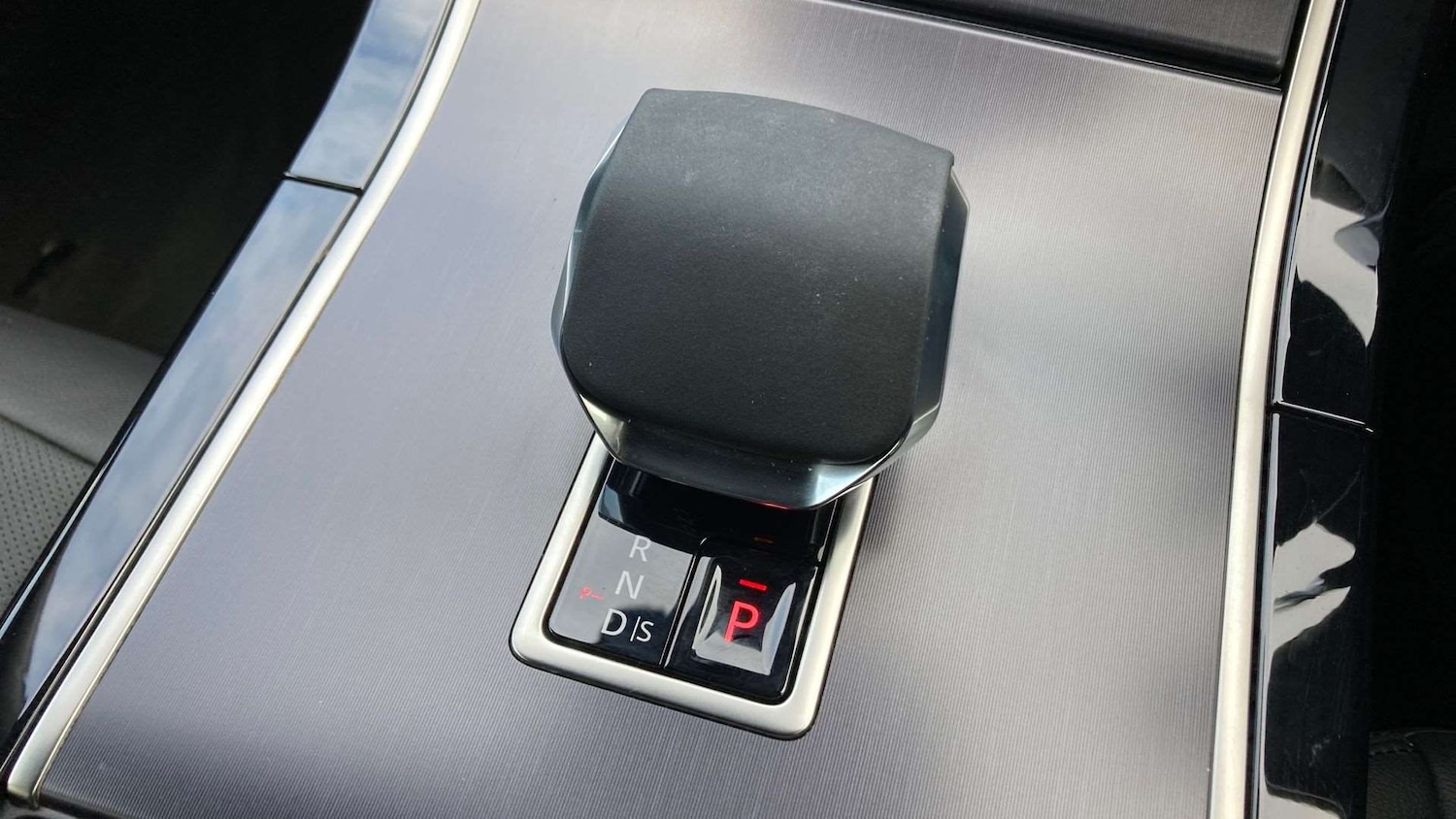 Used Land Rover Range Rover Evoque 2025 for sale - 77795571: Photo 13