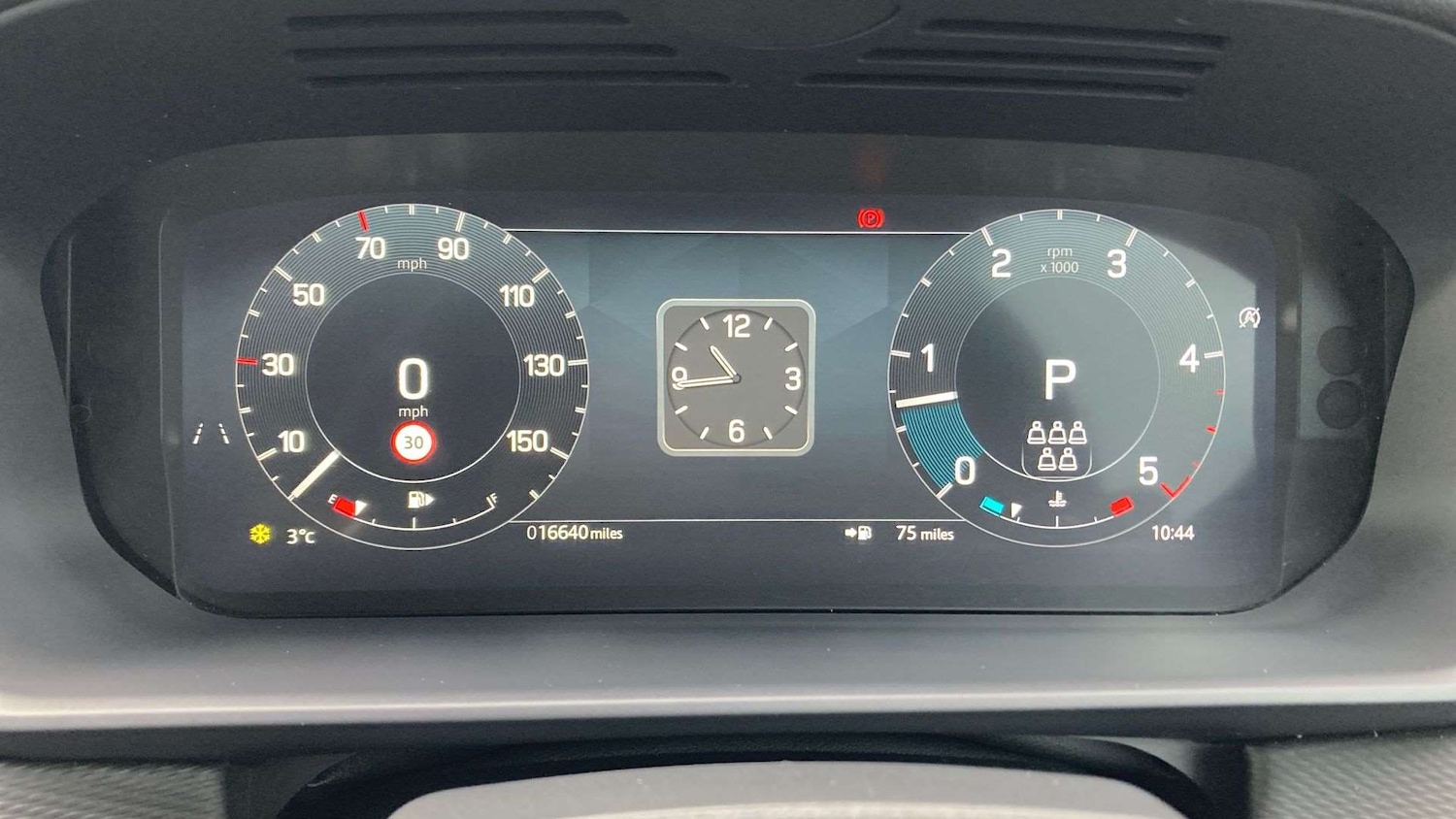 Used Land Rover Discovery 2024 for sale - 76827535: Photo 16