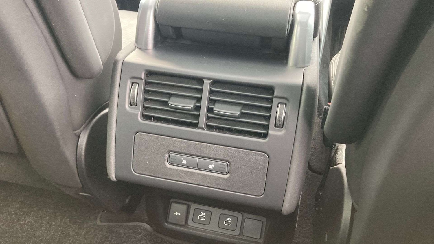 Used Land Rover Discovery 2024 for sale - 76827535: Photo 18