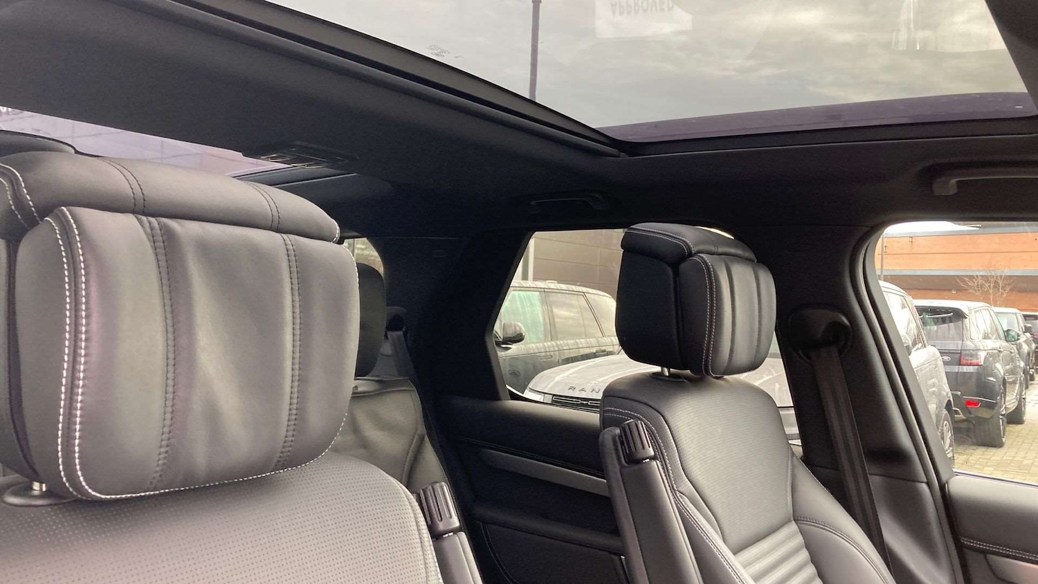 Used Land Rover Discovery 2024 for sale - 76827535: Photo 21