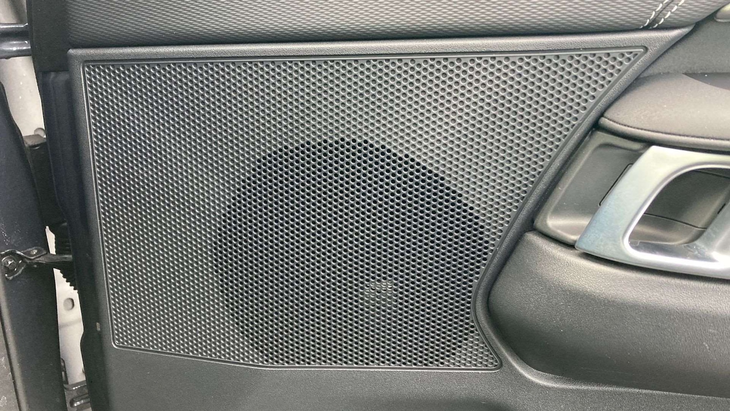 Used Land Rover Discovery 2024 for sale - 76827535: Photo 24