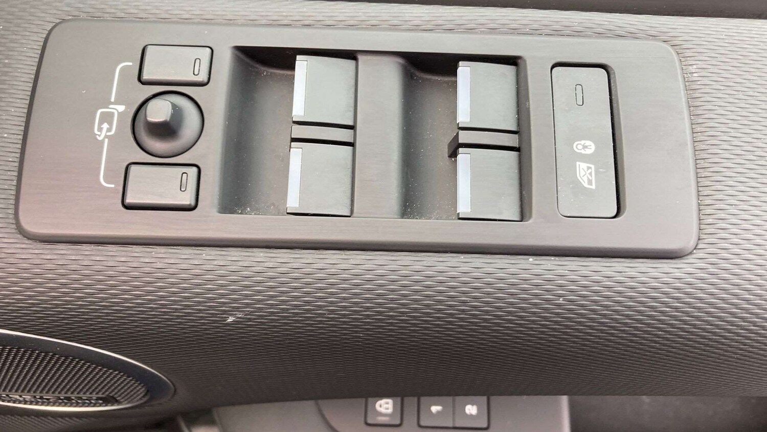 Used Land Rover Discovery 2024 for sale - 76827535: Photo 30