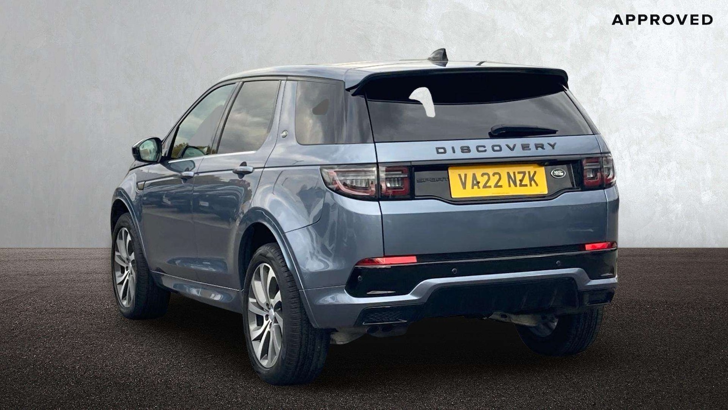 Used Land Rover Discovery Sport 2022 for sale - 76460669: Photo 2