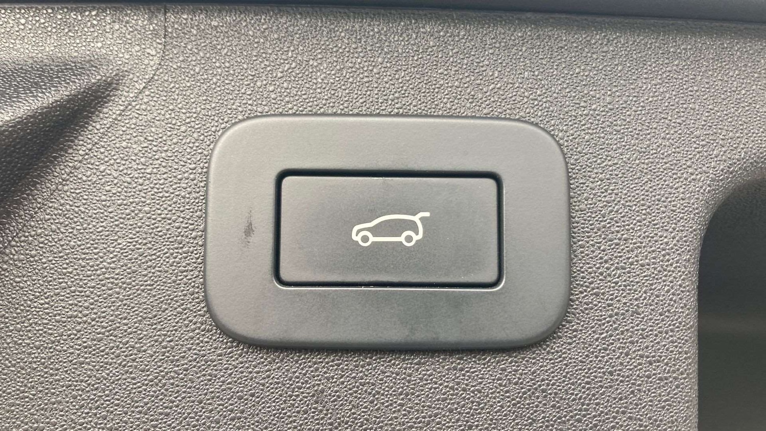 Used Land Rover Discovery Sport 2022 for sale - 76460669: Photo 32