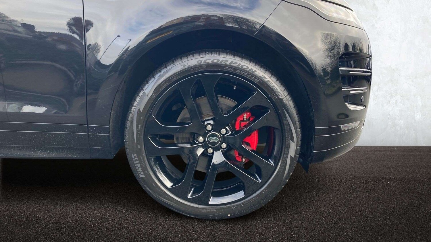 Used Land Rover Range Rover Evoque 2024 for sale - 77943010: Photo 8