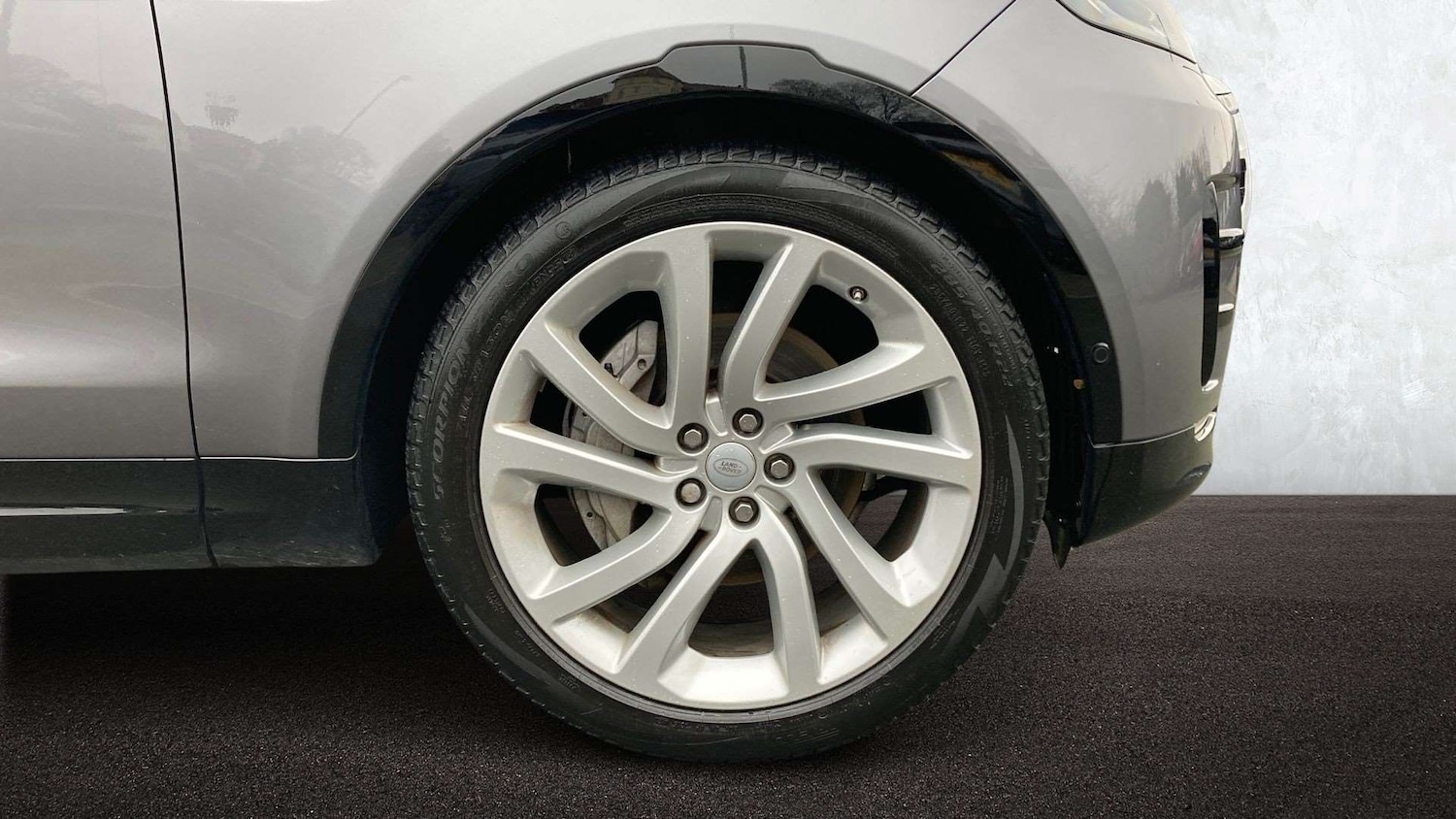 Used Land Rover Discovery 2020 for sale - 76672925: Photo 8