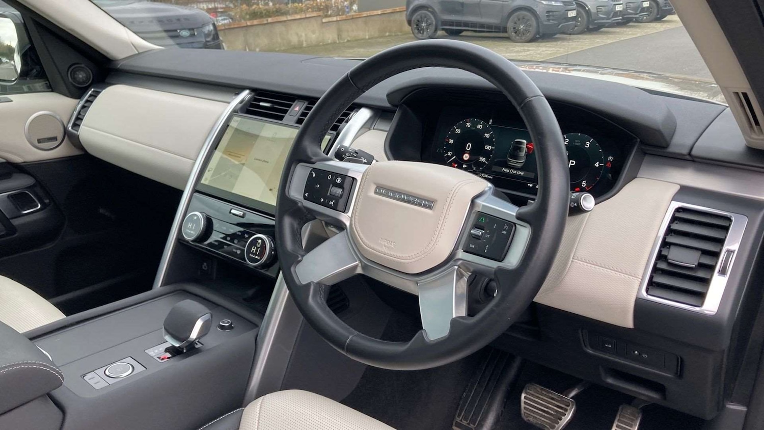 Used Land Rover Discovery 2024 for sale - 76827600: Photo 31