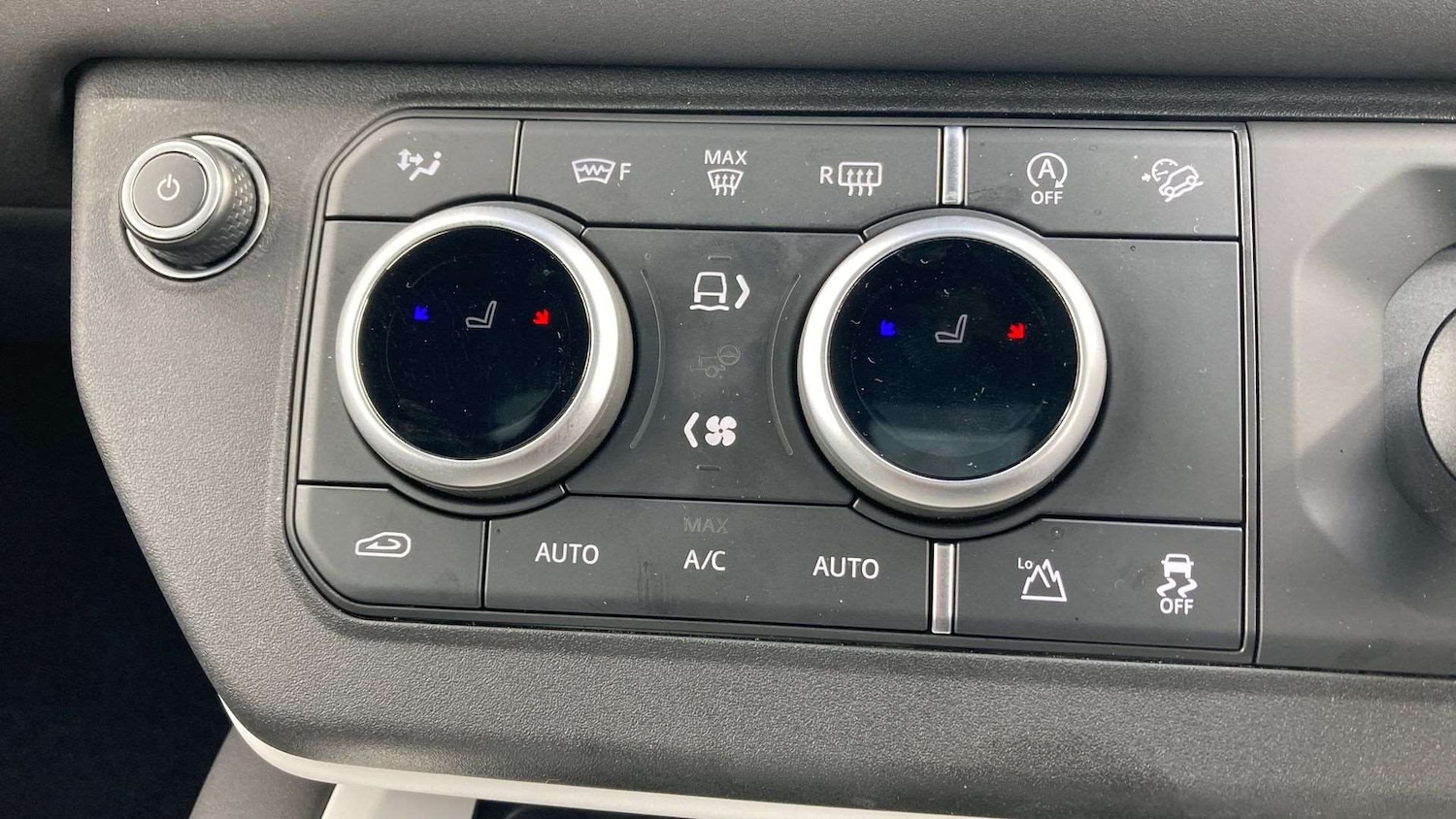 Used Land Rover Defender 2025 for sale - 76460149: Photo 22