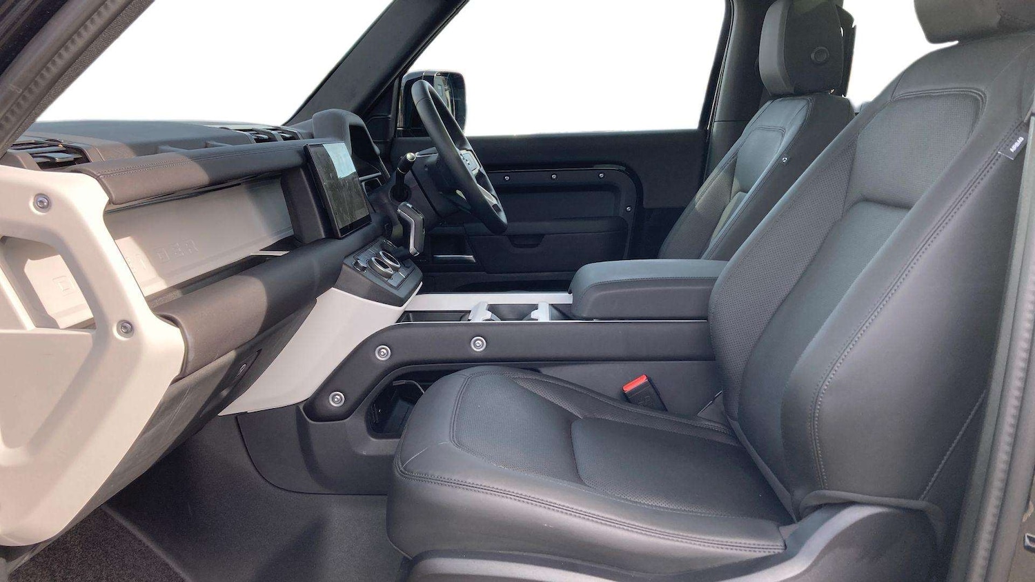 Used Land Rover Defender 2025 for sale - 76460149: Photo 3