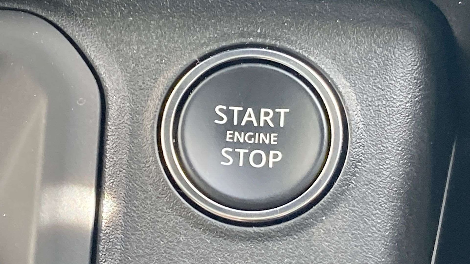 Used Land Rover Defender 2025 for sale - 76460149: Photo 32