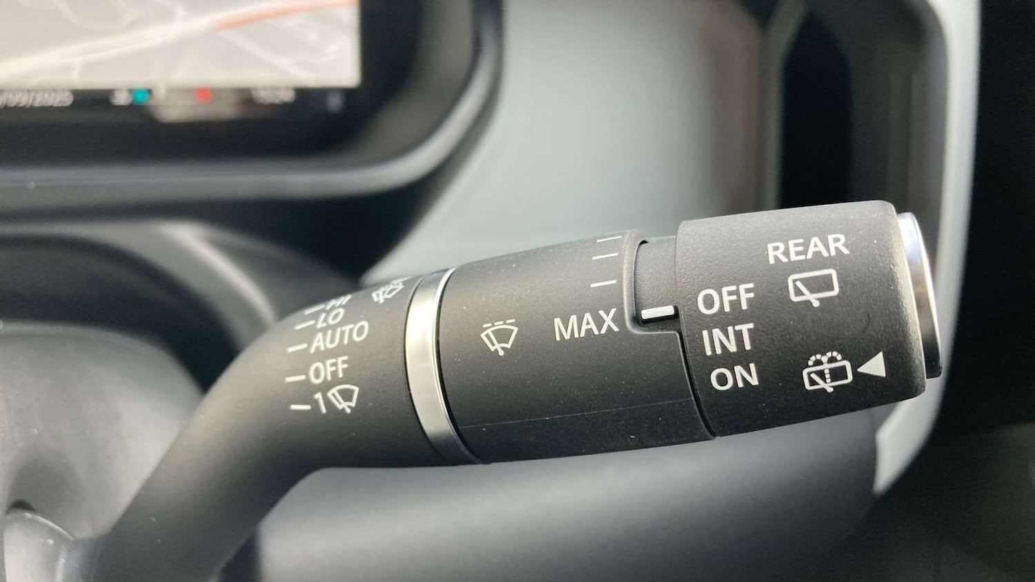 Used Land Rover Defender 2025 for sale - 76460149: Photo 35