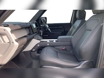 Used Land Rover Defender 2025 for sale - 76460149: Photo