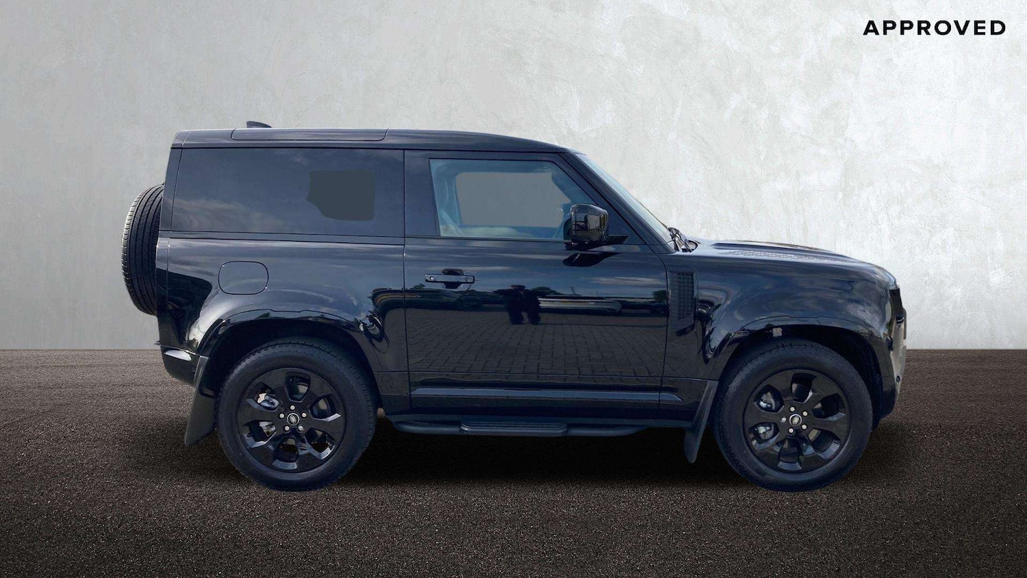 Used Land Rover Defender 2025 for sale - 76460149: Photo 5