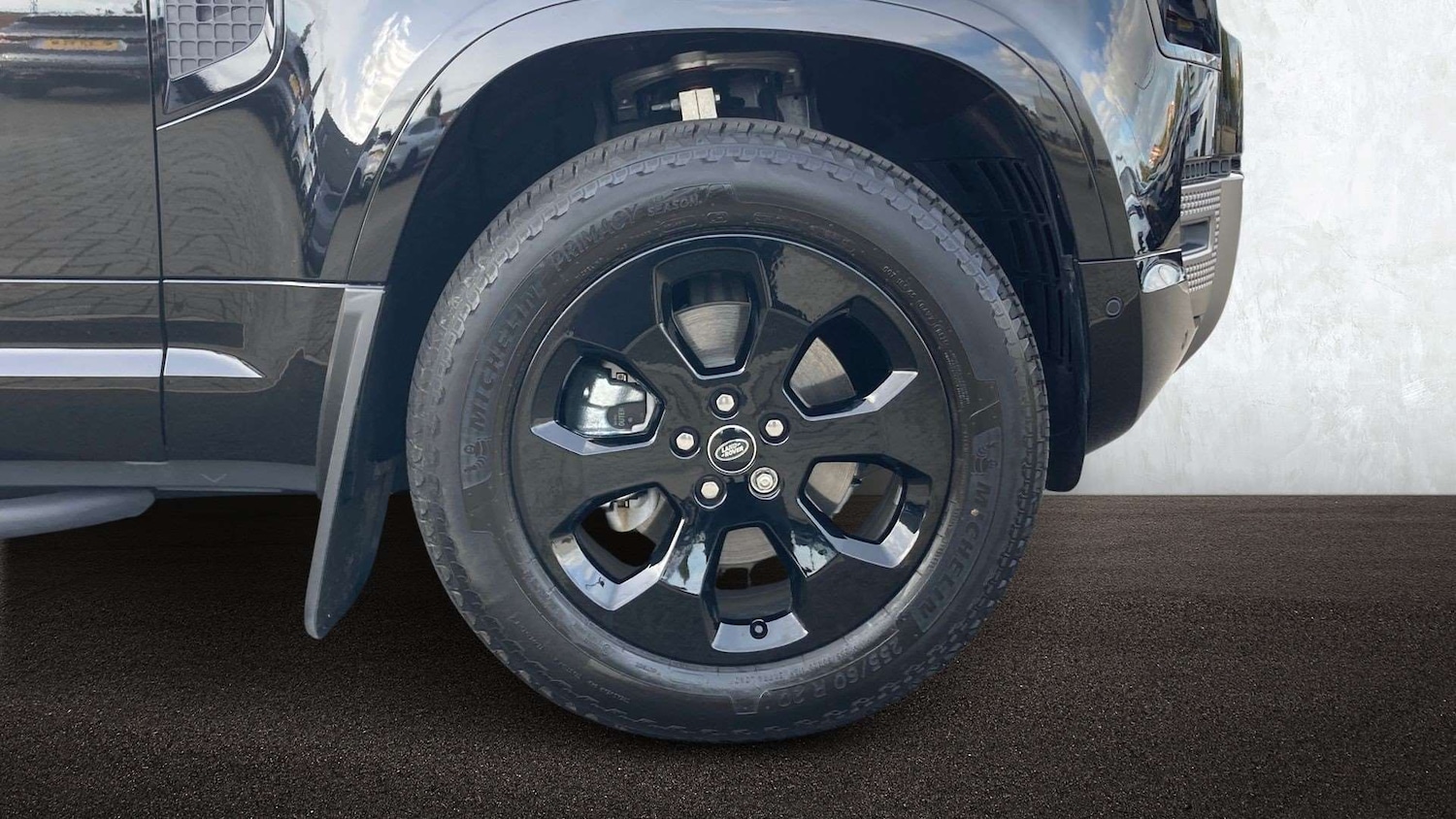 Used Land Rover Defender 2025 for sale - 76460149: Photo 8