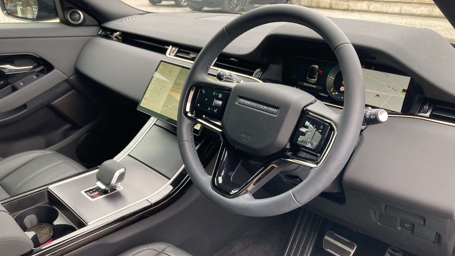 Used Land Rover Range Rover Evoque 2025 for sale - 77540684: Photo 31