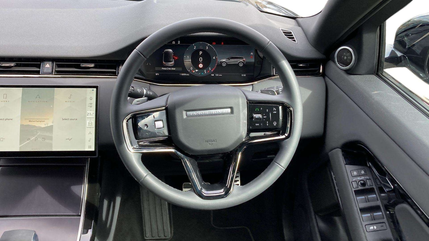 Used Land Rover Range Rover Evoque 2025 for sale - 76460241: Photo 15