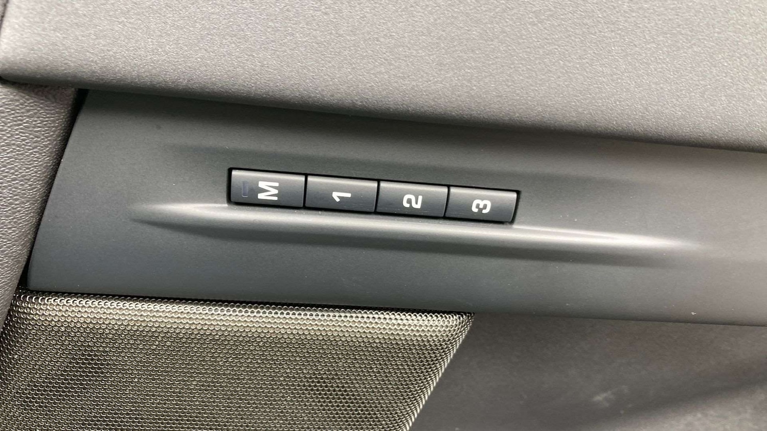 Used Land Rover Range Rover Evoque 2025 for sale - 76460241: Photo 25