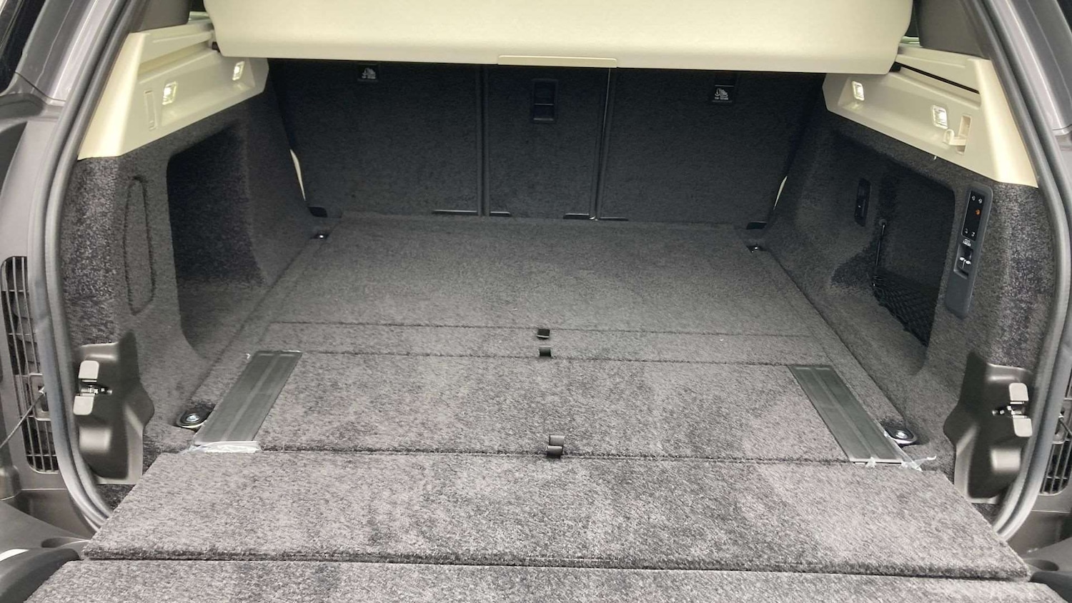 Used Land Rover Range Rover 2025 for sale - 77135004: Photo 10