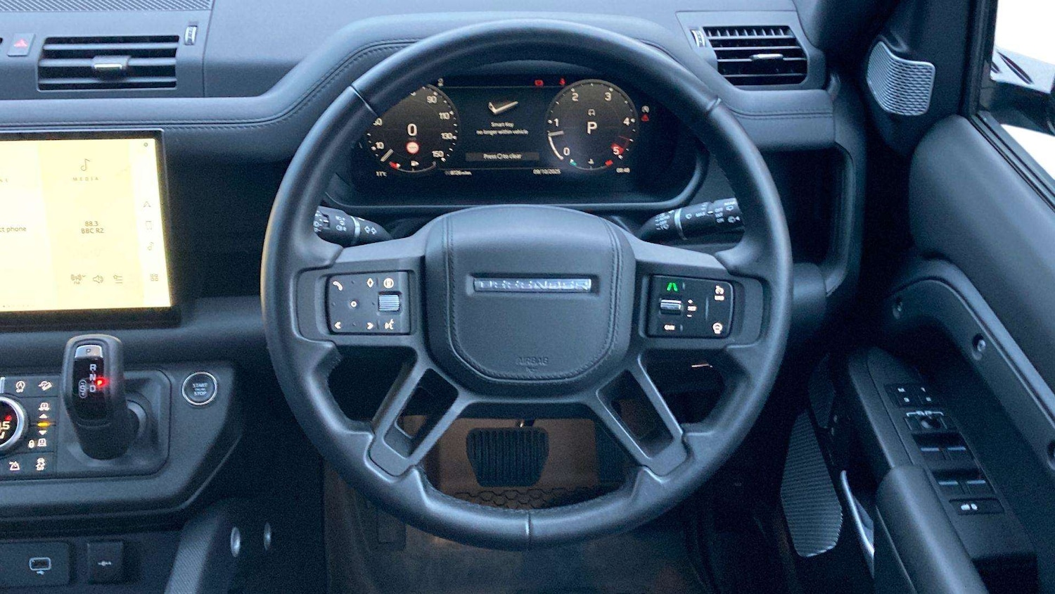 Used Land Rover Defender 2025 for sale - 76827647: Photo 15