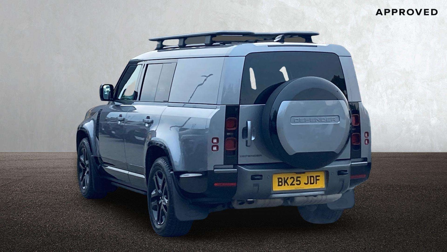 Used Land Rover Defender 2025 for sale - 76827647: Photo 2