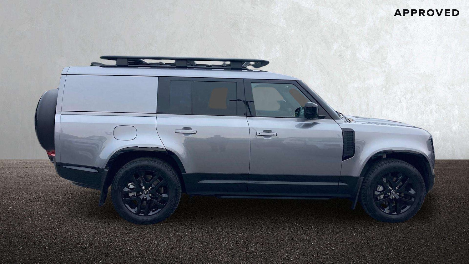 Used Land Rover Defender 2025 for sale - 76827647: Photo 5