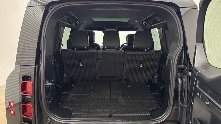 Used Land Rover Defender 2024 for sale - 78060330: Photo 10