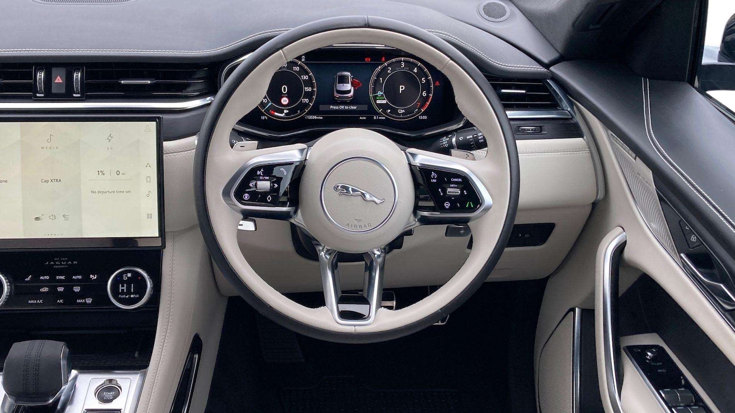 Used Jaguar F-Pace 2024 for sale - 76459875: Photo 15