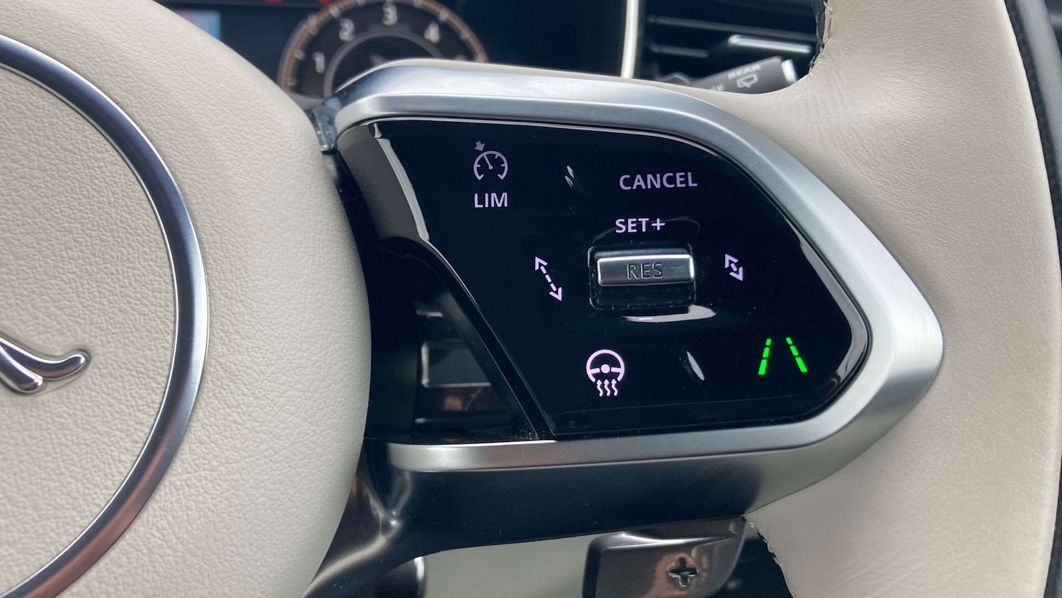 Used Jaguar F-Pace 2024 for sale - 76459875: Photo 28