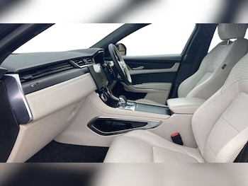 Used Jaguar F-Pace 2024 for sale - 76459875: Photo