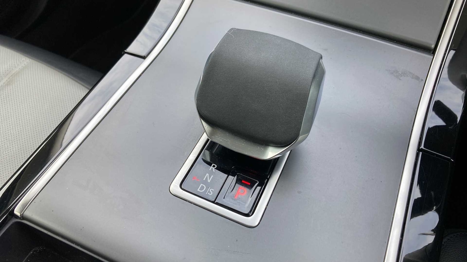 Used Land Rover Range Rover Evoque 2024 for sale - 77103160: Photo 13